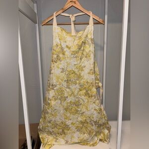 Sur La Table Yellow and Cream Apron with Pockets